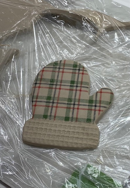 Ornaments Galore November 29, 10:30 a.m. Creators Heart